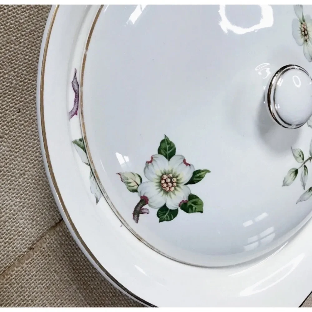 Vintage Johnson Brothers Moderne Dogwood Floral Covered Vegetable Dish Botanical